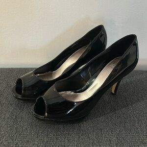 Impo open toe pumps